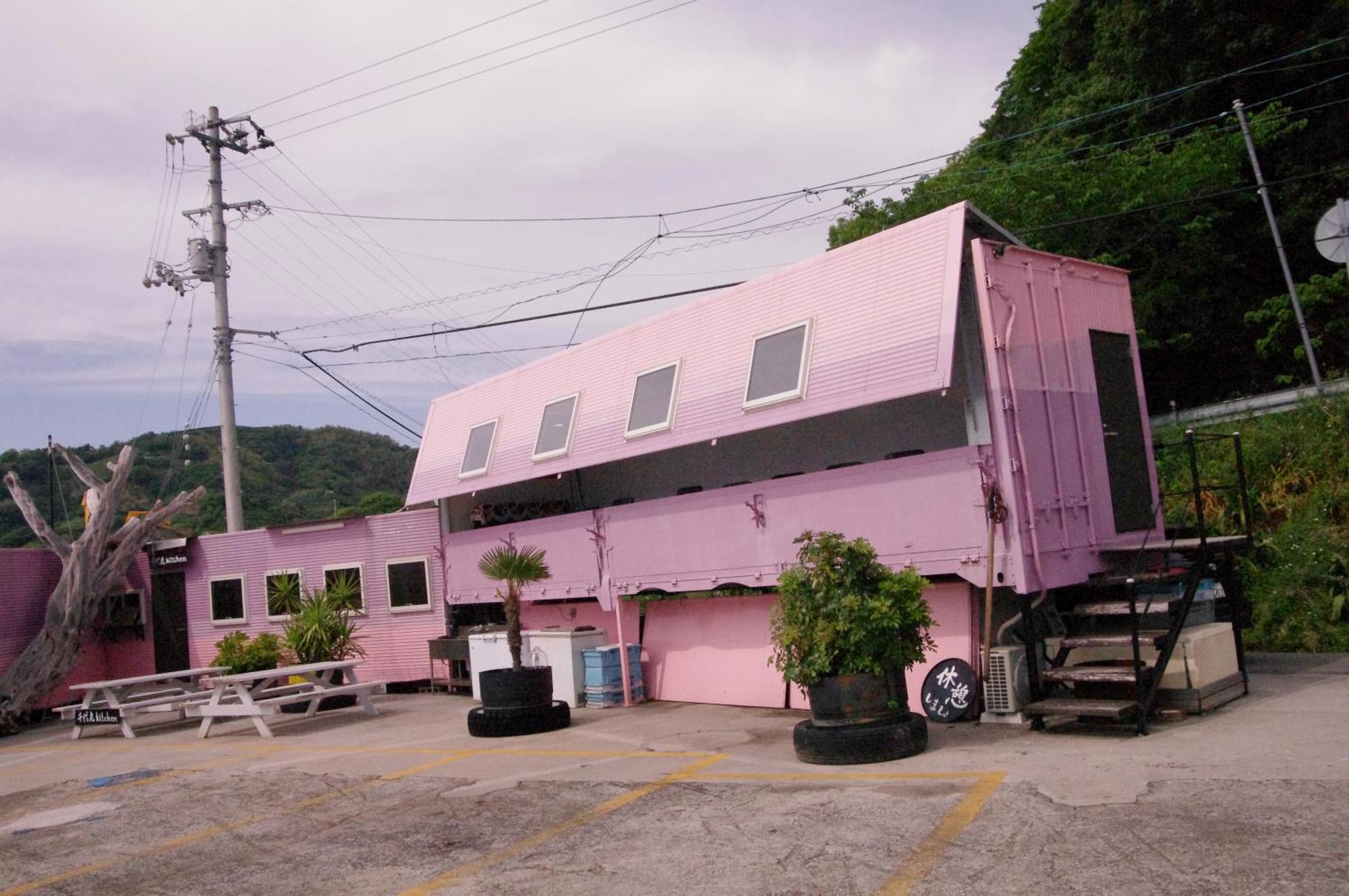 ホテル 千代丸コンテナハウス 宇和島市 エクステリア 写真